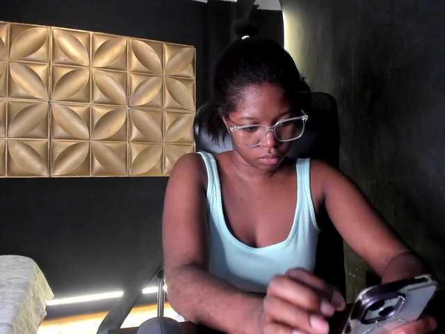 connywells webcam bongacams model stream image