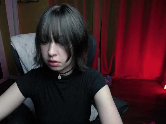 RezeBomb live cam on BongaCams