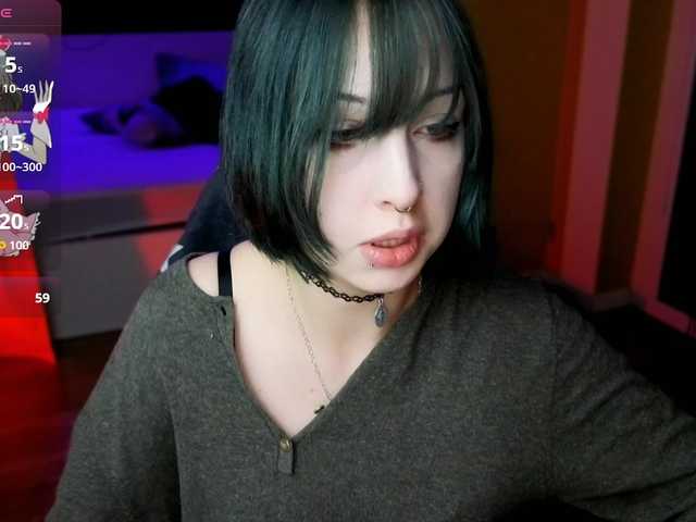 RezeBomb live cam on BongaCams