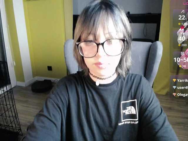 RezeBomb live cam on BongaCams