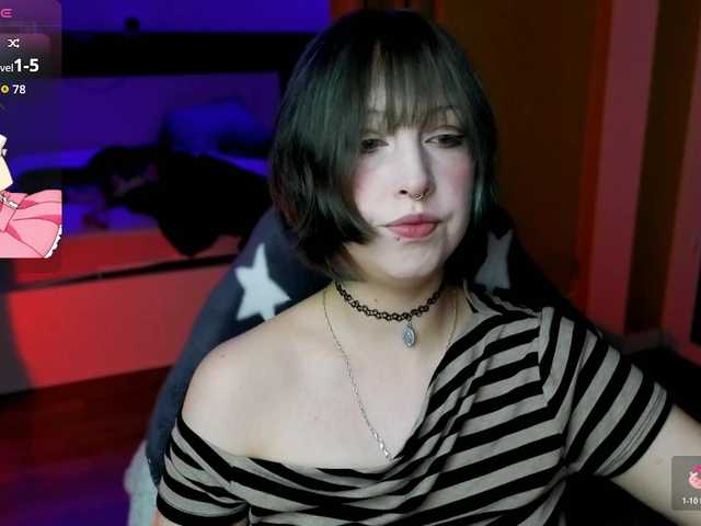 RezeBomb live cam on BongaCams