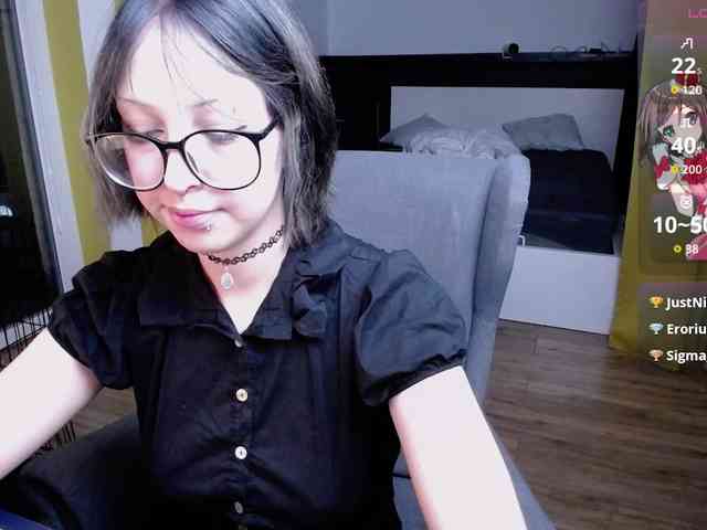 RezeBomb webcam