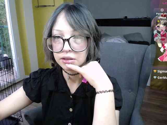 RezeBomb webcam