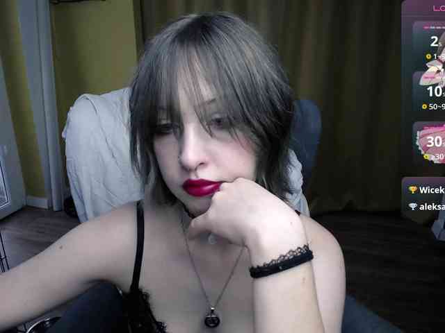 RezeBomb webcam