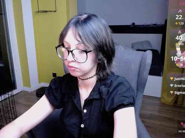 RezeBomb webcam