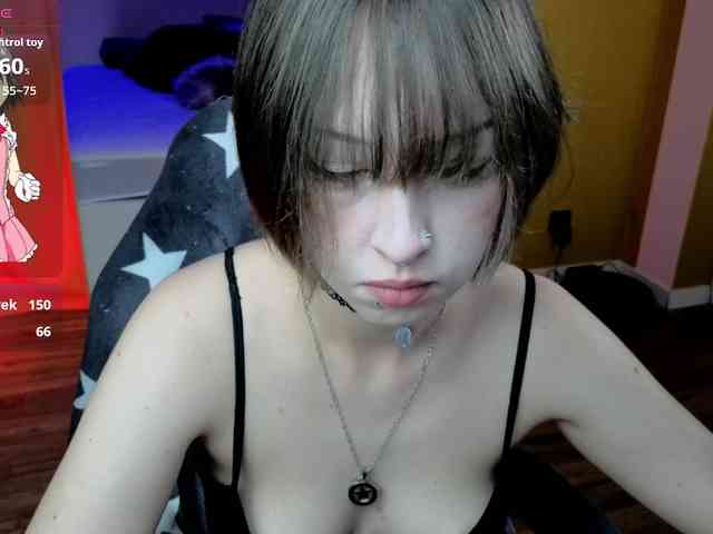 RezeBomb webcam
