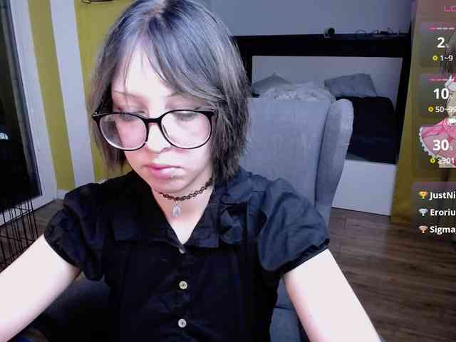 RezeBomb webcam