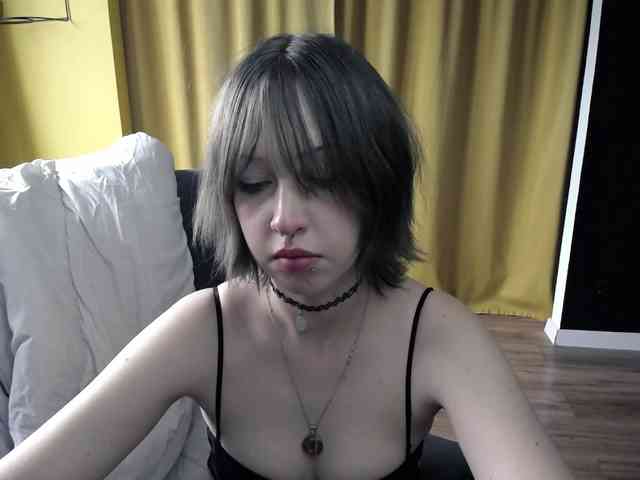 RezeBomb webcam