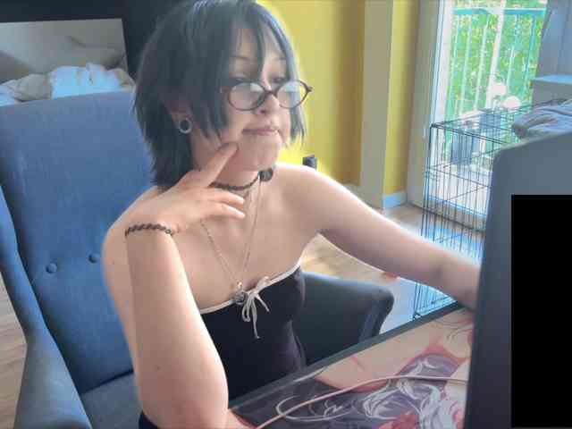 RezeBomb webcam
