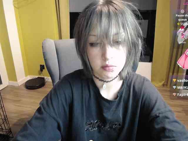 RezeBomb webcam