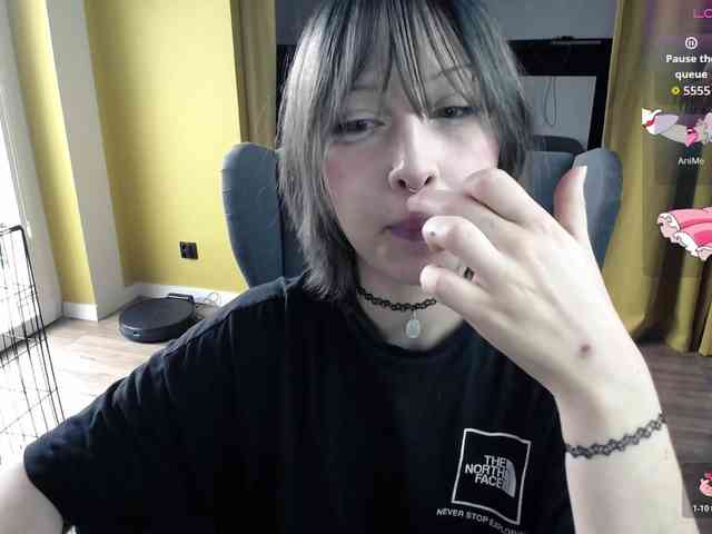 RezeBomb webcam