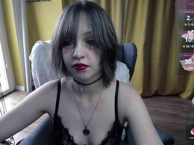 RezeBomb webcam
