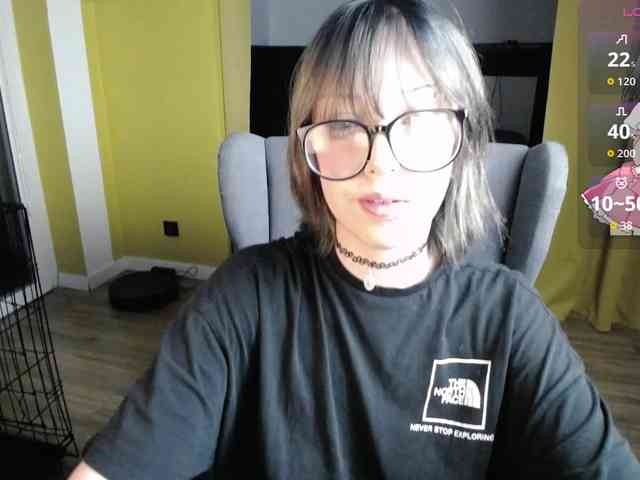 RezeBomb webcam