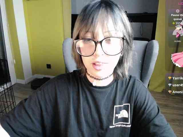 RezeBomb webcam