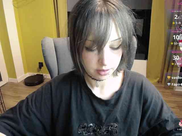 RezeBomb webcam
