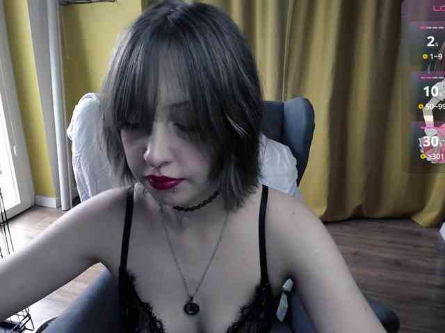 RezeBomb webcam