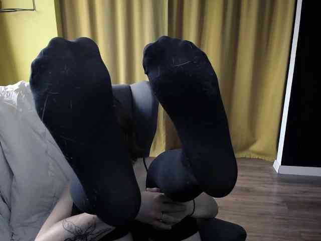 RezeBomb webcam