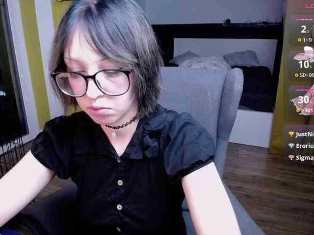 RezeBomb webcam