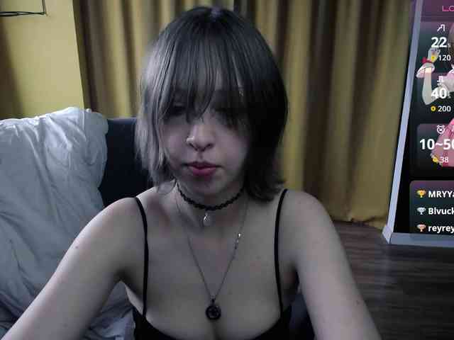 RezeBomb webcam