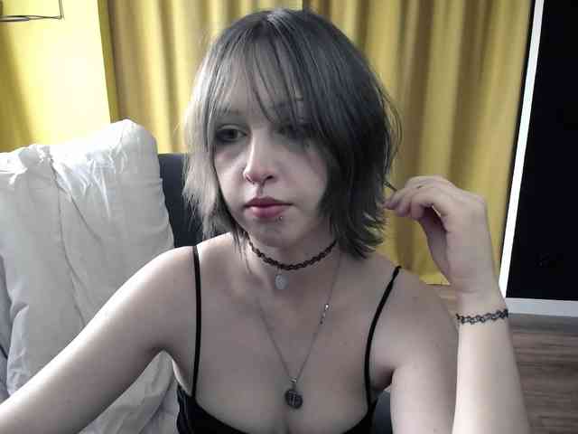 RezeBomb webcam