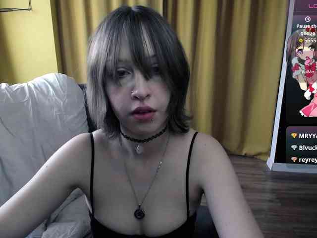 RezeBomb webcam