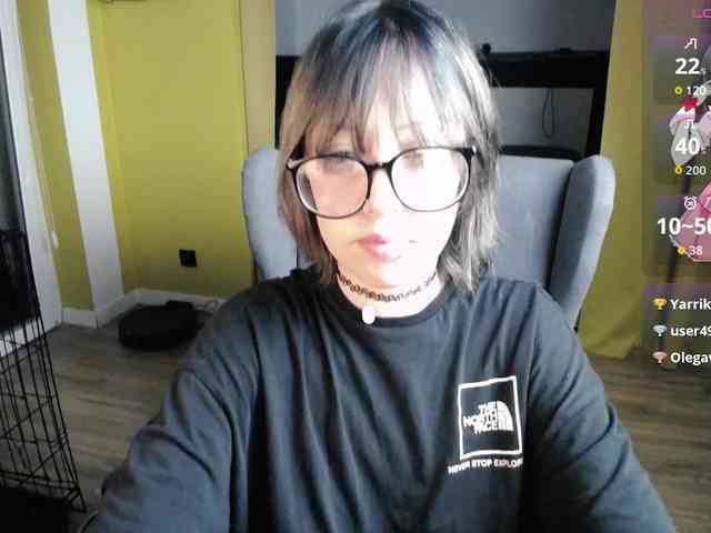 RezeBomb webcam