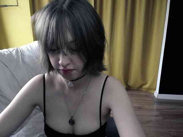 RezeBomb webcam