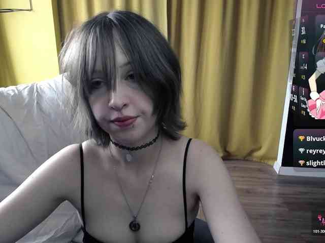 RezeBomb webcam