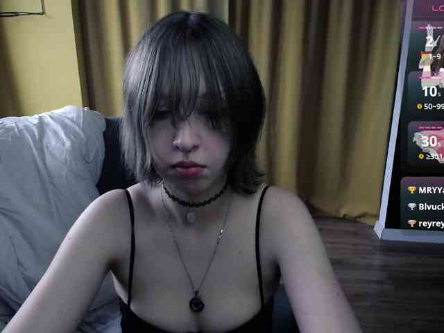 RezeBomb webcam