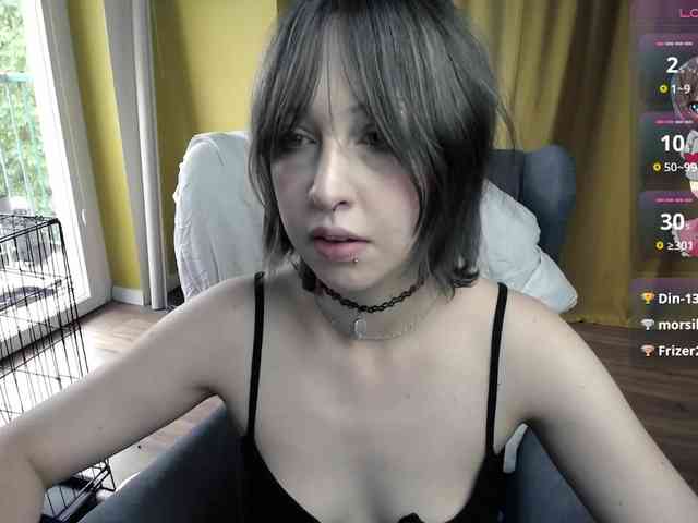 RezeBomb webcam