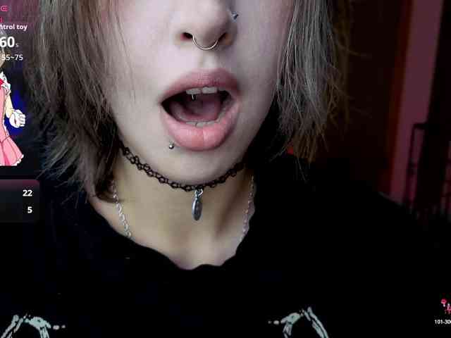RezeBomb webcam