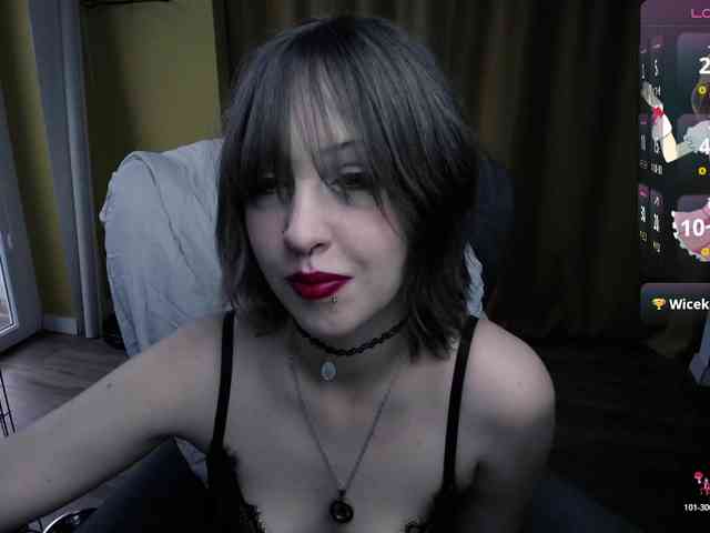 RezeBomb webcam