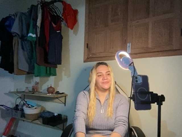 ImSashaSky live cam on BongaCams