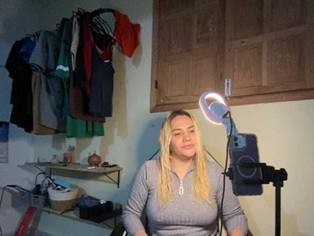 ImSashaSky live cam on BongaCams