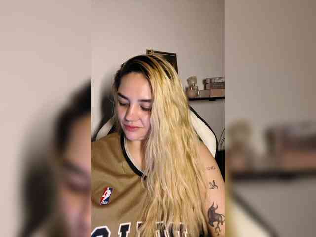 Modelo: Sasha_Wicket