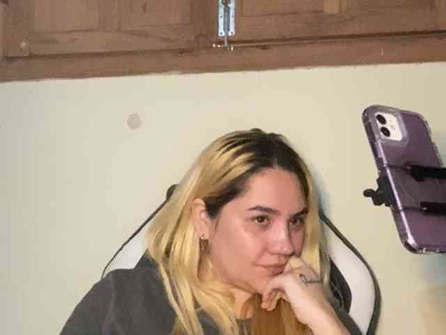 Modelo: Sasha_Sky