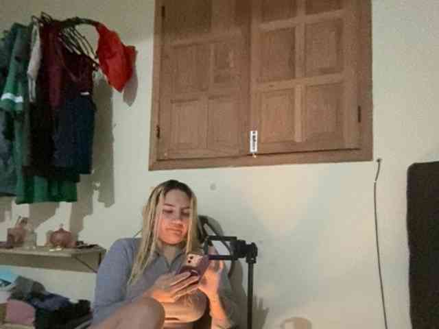 Modelo: Sasha_Sky