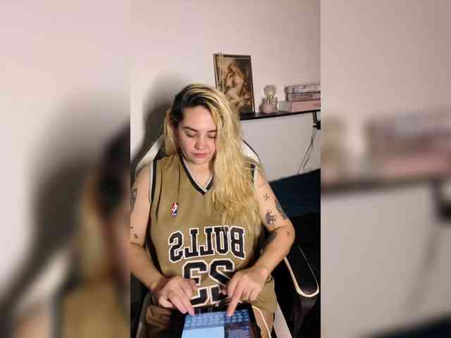 Modelo: Sasha_Wicket