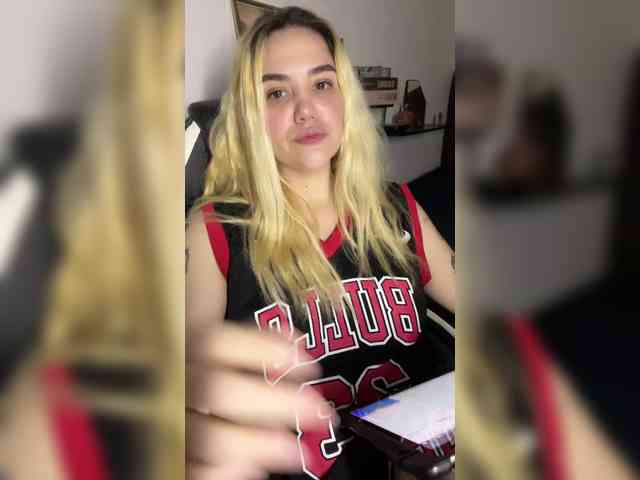 Modelo: Sasha_Wicket