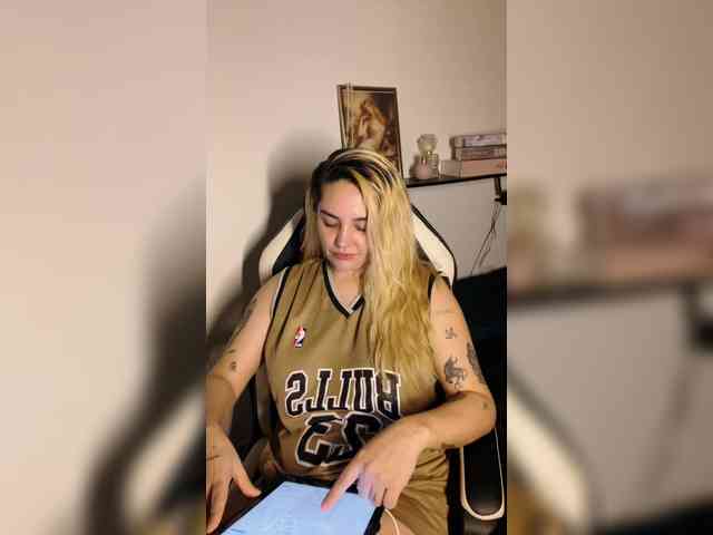 Modelo: Sasha_Wicket