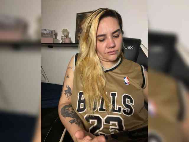 Modelo: Sasha_Wicket