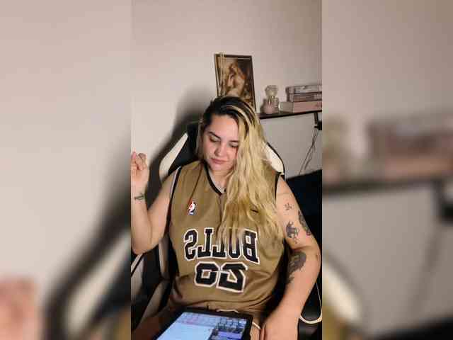 Modelo: Sasha_Wicket