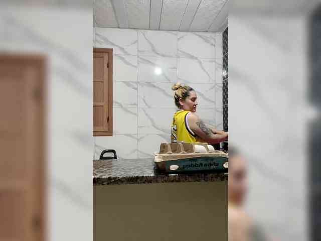 Sasha_Sky webcam