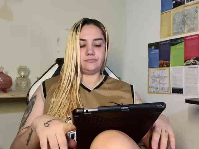 Modelo: Sasha_Sky