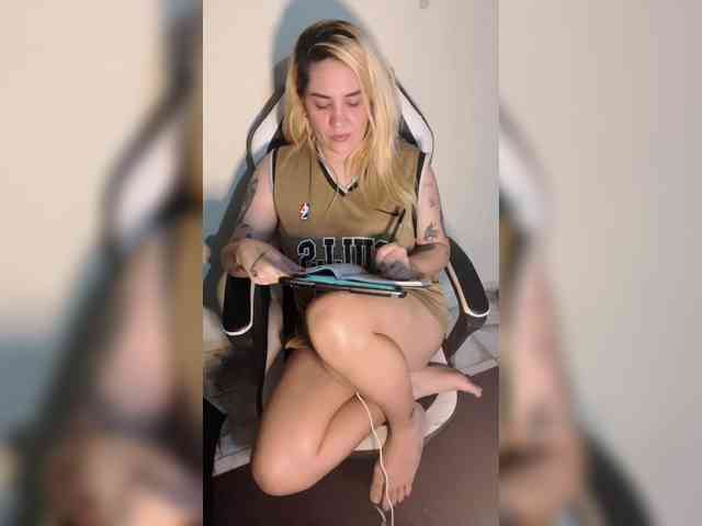 Modelo: Sasha_Sky