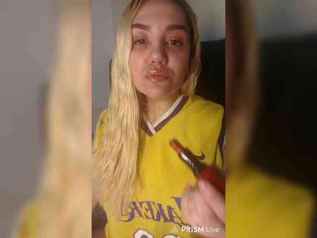 Sasha_Sky webcam