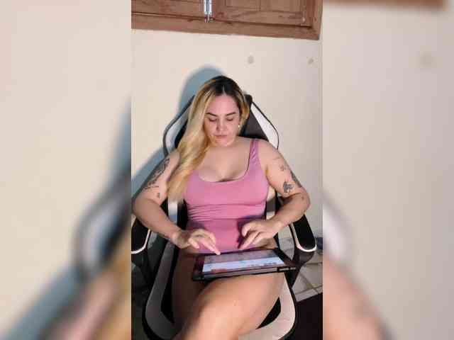 Modelo: Sasha_Sky