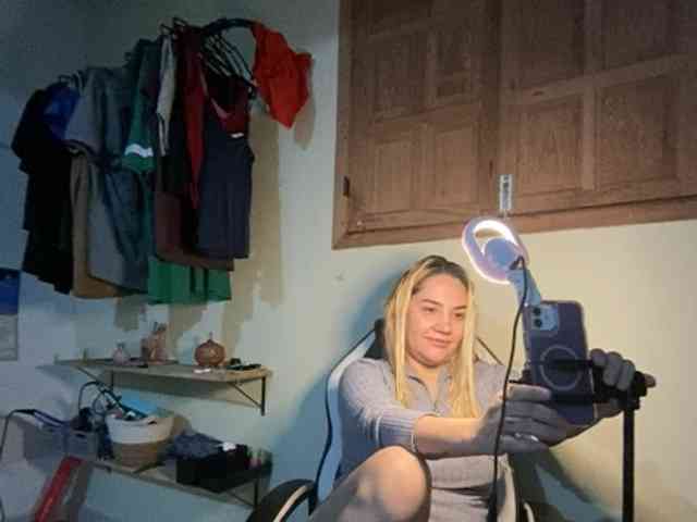 Modelo: Sasha_Sky