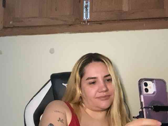 Sasha_Sky webcam