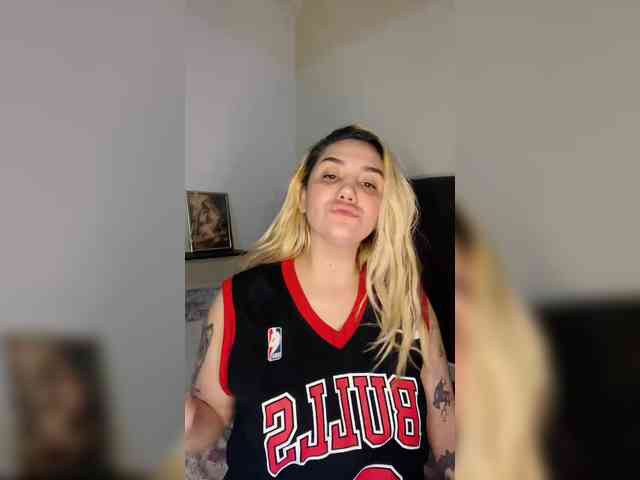 Modelo: Sasha_Sky